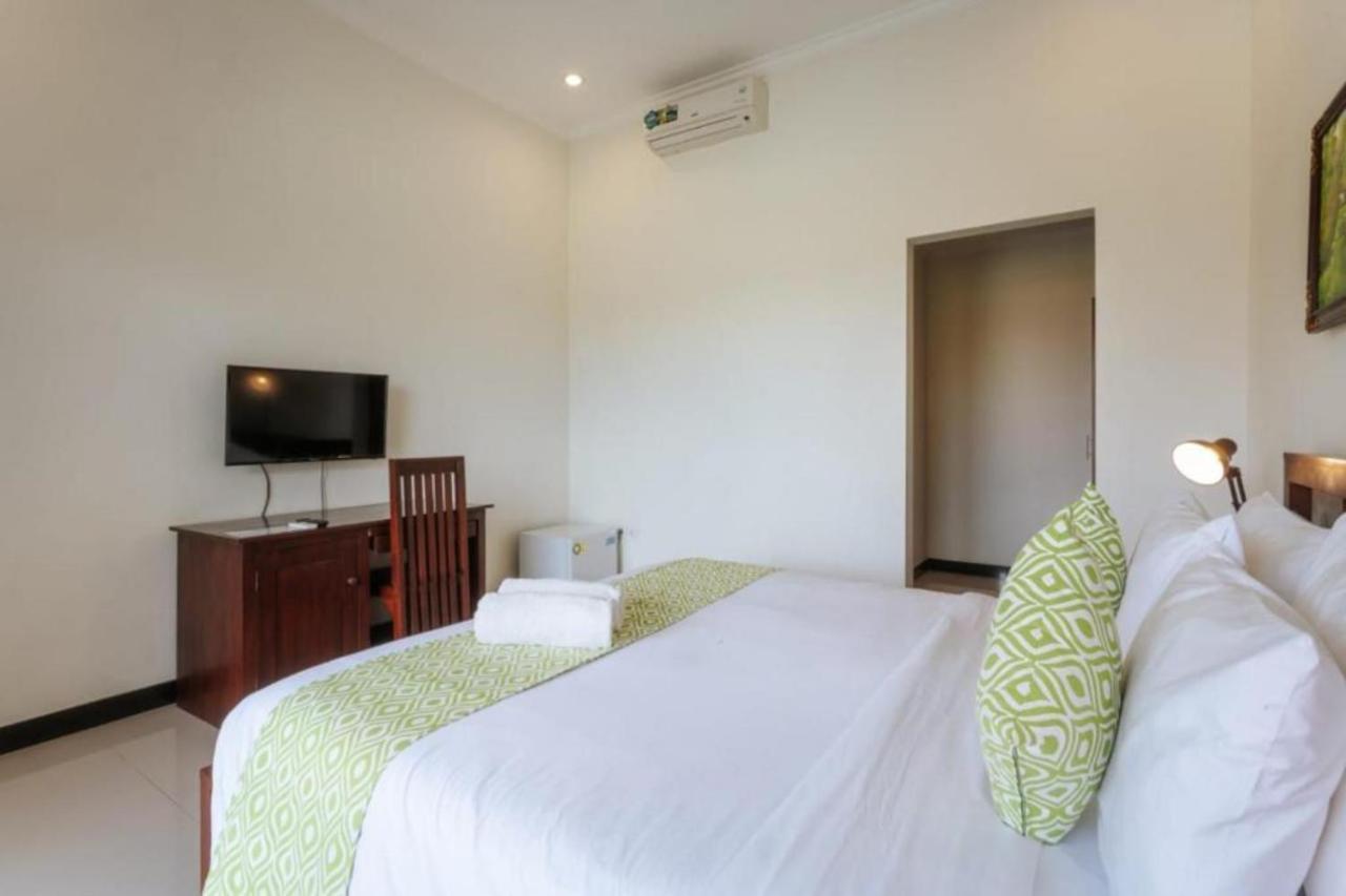 Carik Bali Guest House Canggu Exterior photo